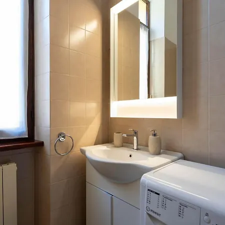 Appartamento Elite - Self Check-in Wi-fi Arona